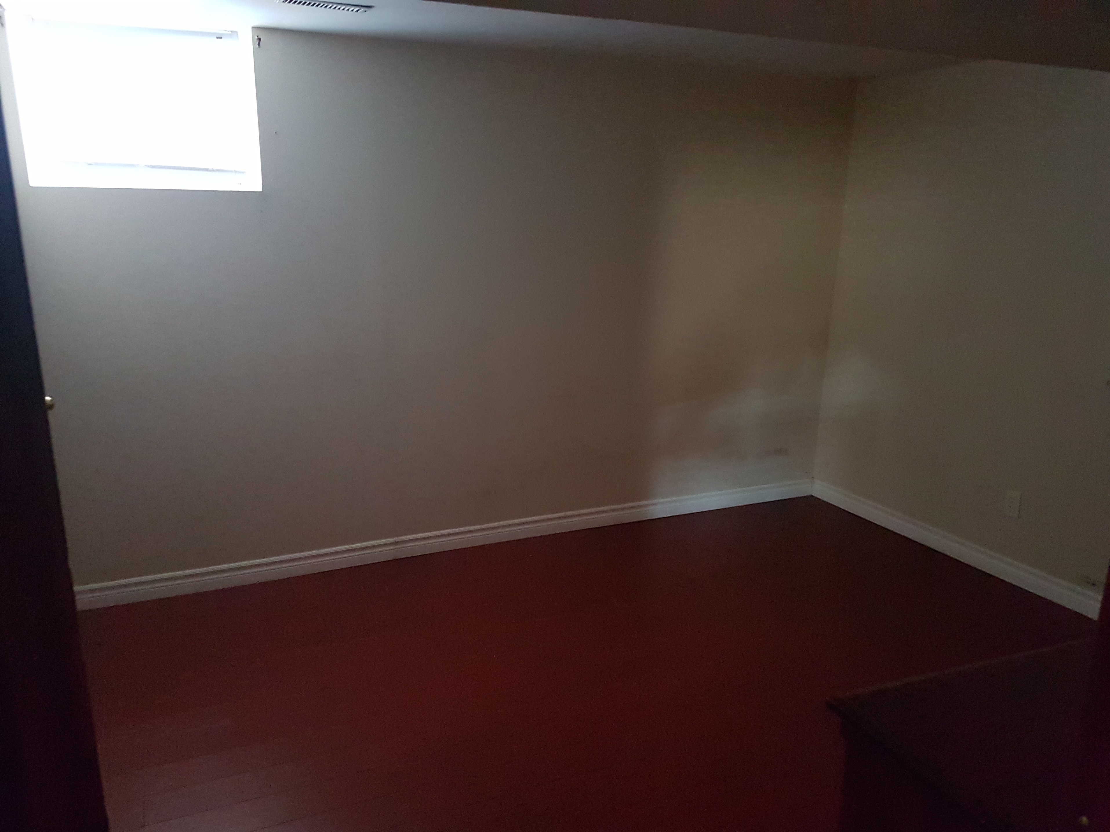 2 bedrooms basement apartment - photo 5