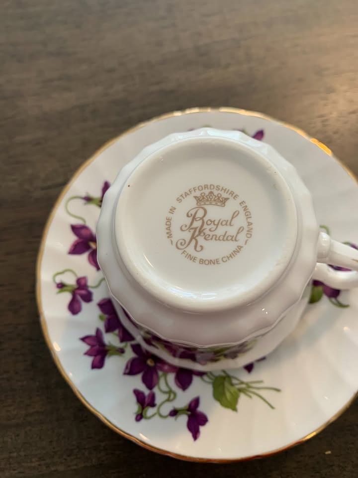 Vintage Royal Kendal Fine Bone China Tea Cup and Saucer - photo 2