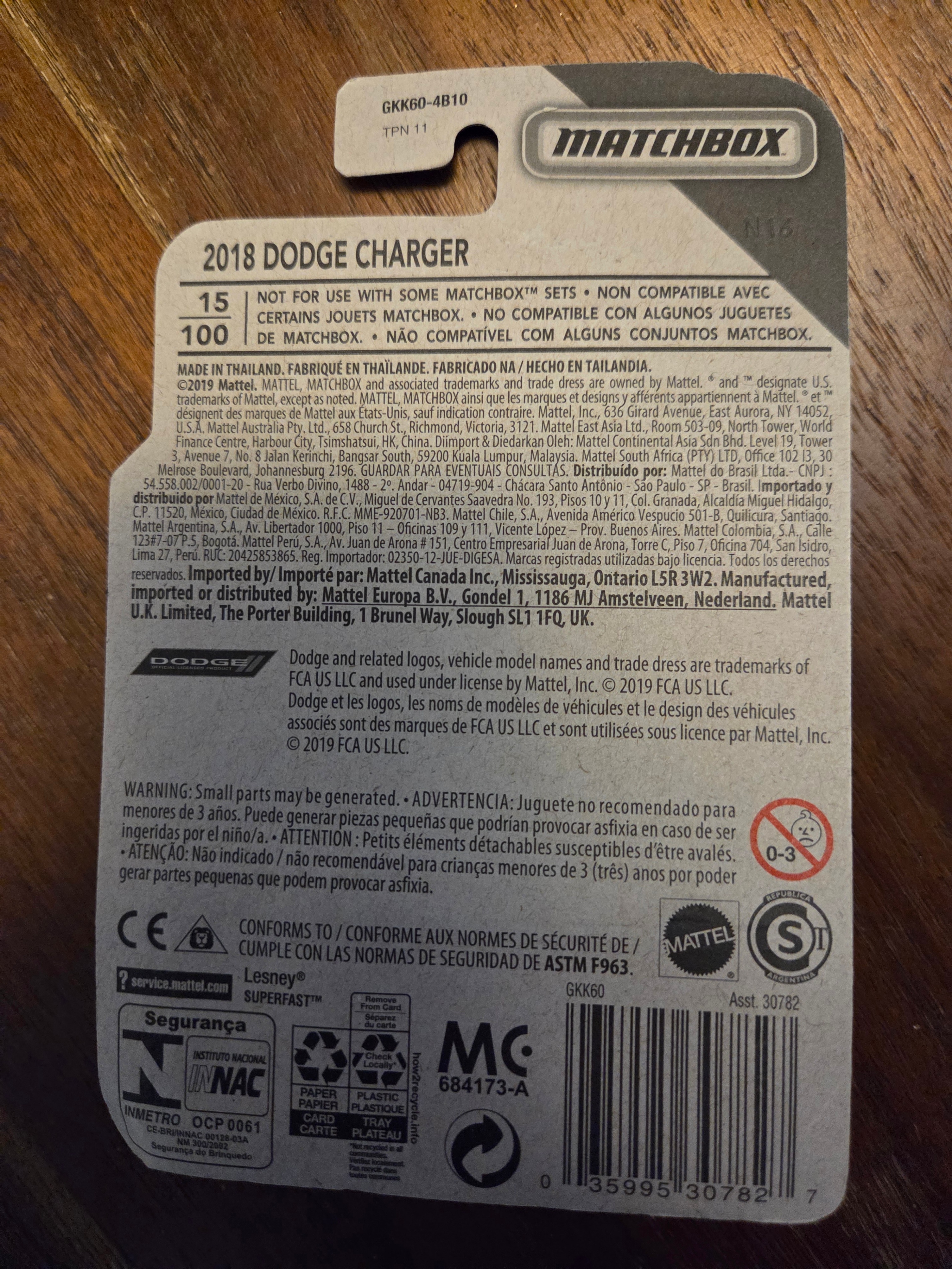 Matchbox 2018 Dodge Charger Blue GKK60 15/100 - photo 5