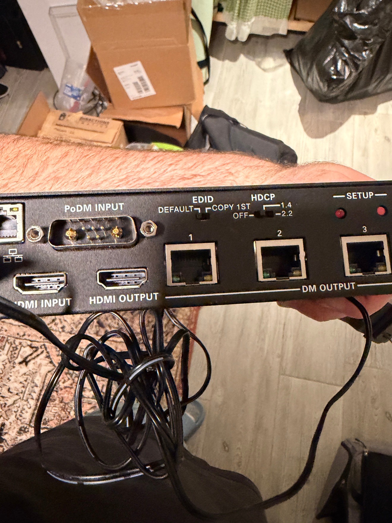 Crestron DM-DA4-4K-C 4K HDMI Splitter - photo 4