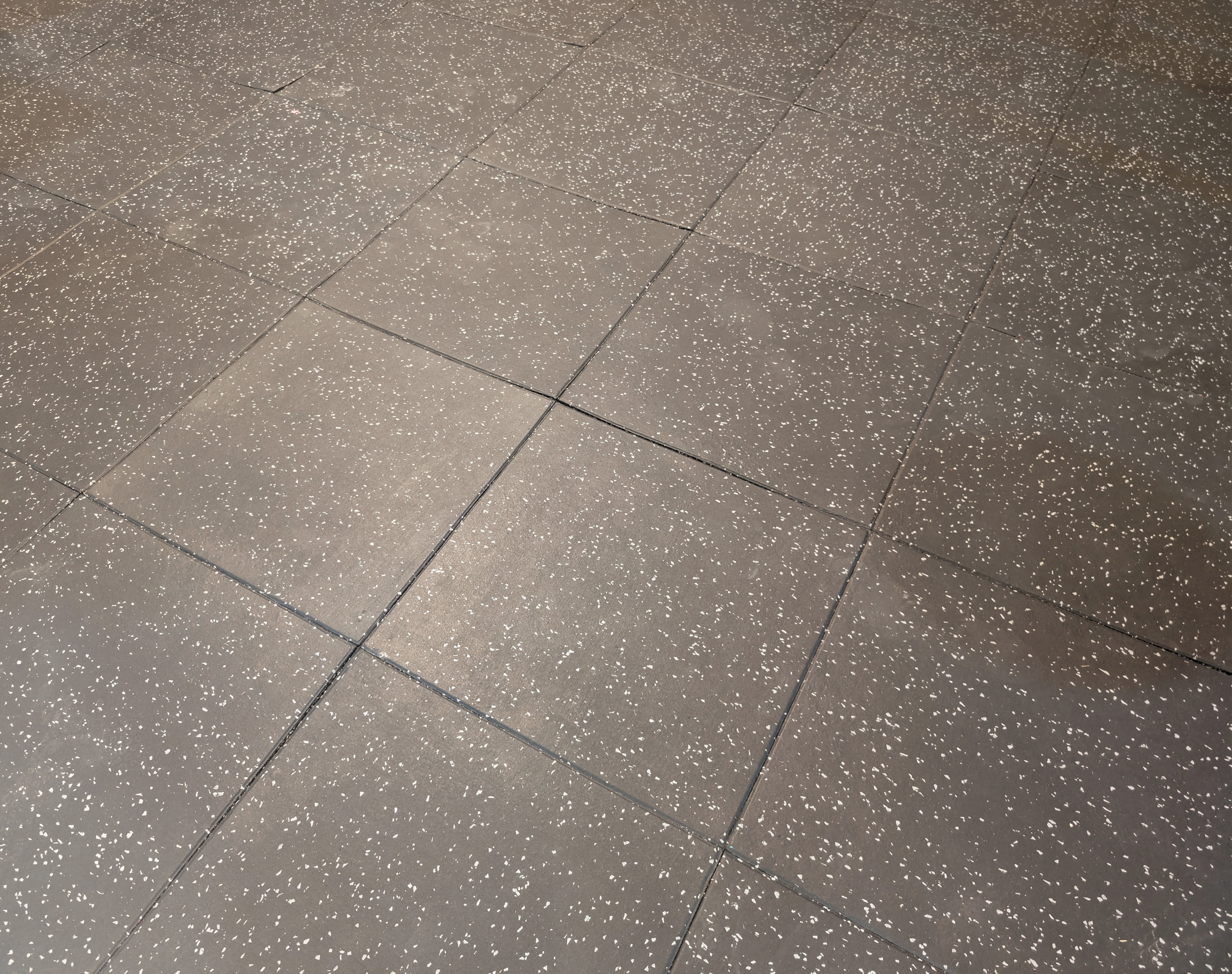 THICK Rubber Modular Gym Tile Flooring