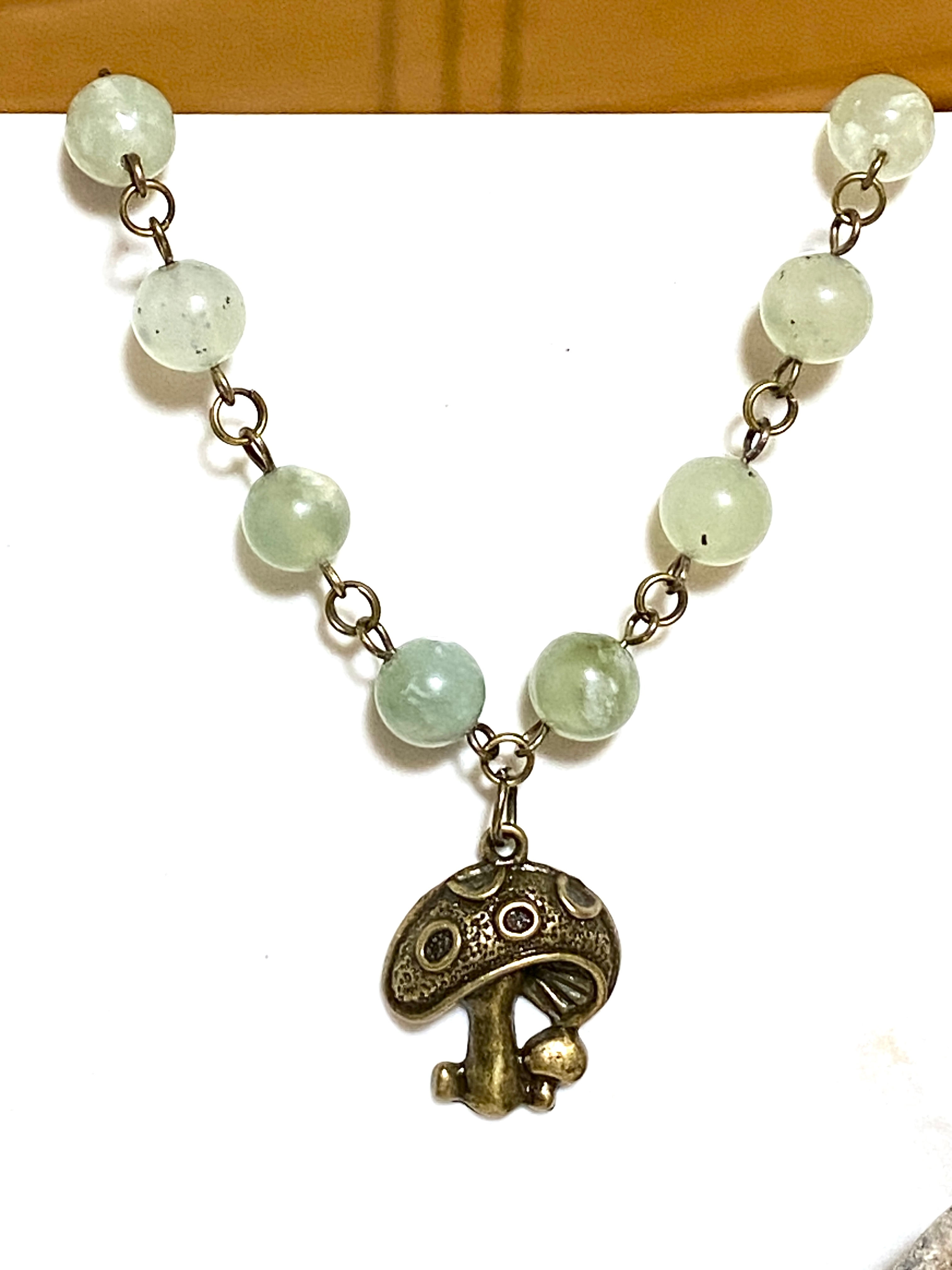Mint Green Serpentine Short Necklace, Bronze Round Mushroom - photo 4