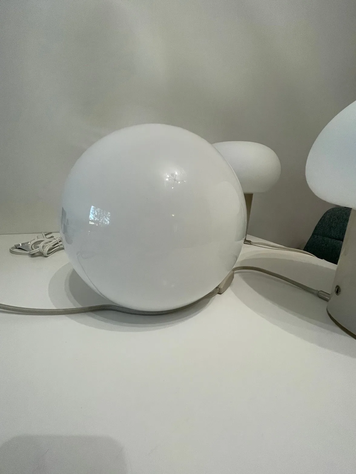 3 IKEA lamps + smart hub bundle - photo 3