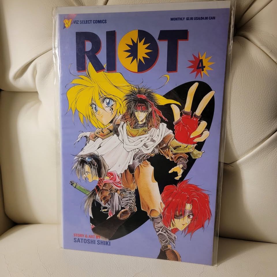 RIOT #4 Viz Manga Satoshi Shiki - Bagged