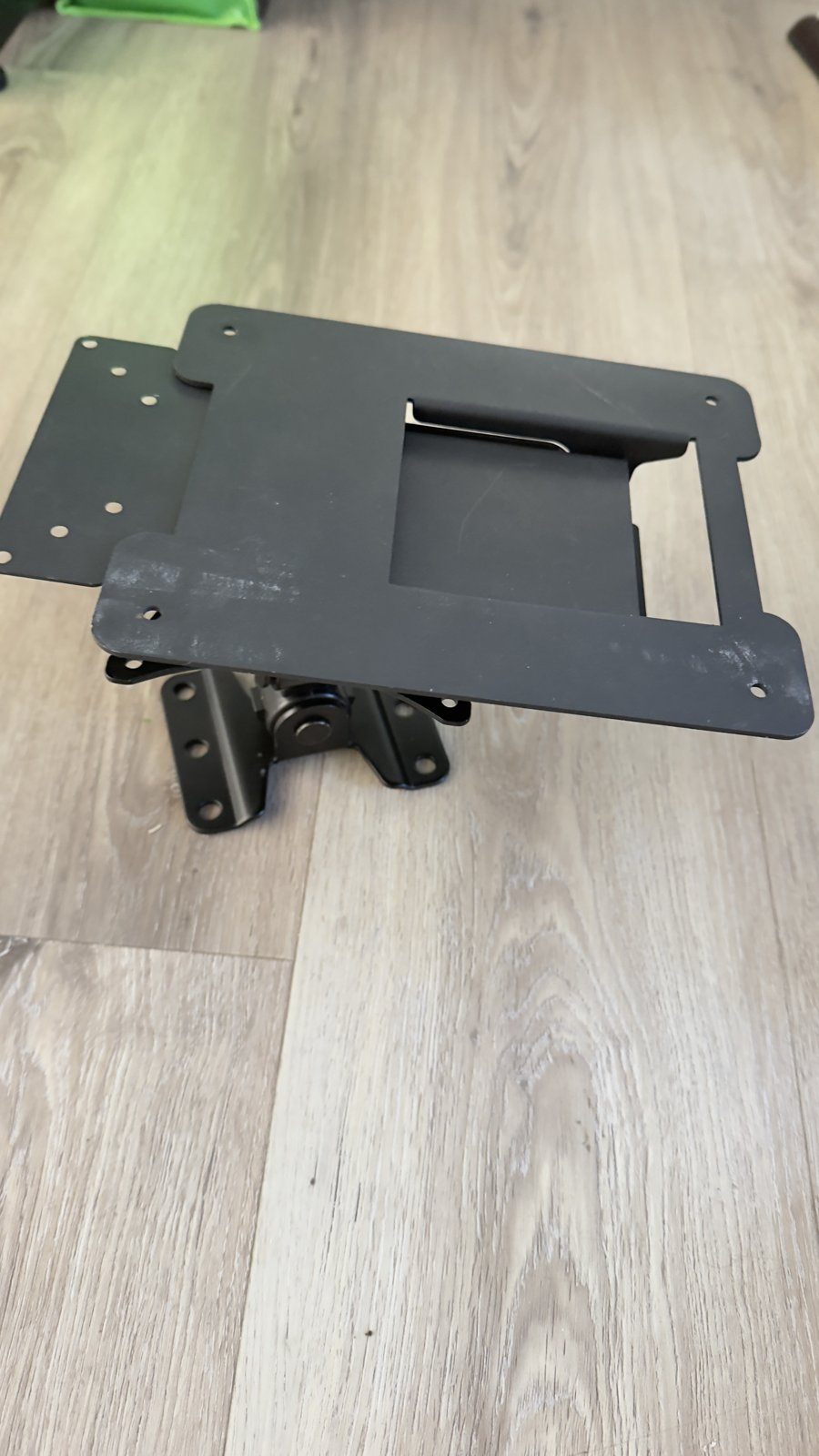 Tilt & Swivel VESA Mount Bracket for Monitor / Small TV – Black - photo 3