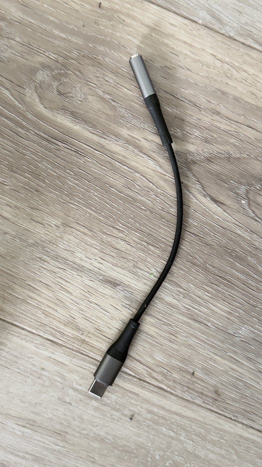USB-C to 3.5mm Headphone Jack Adapter – Short Cable - photo 2