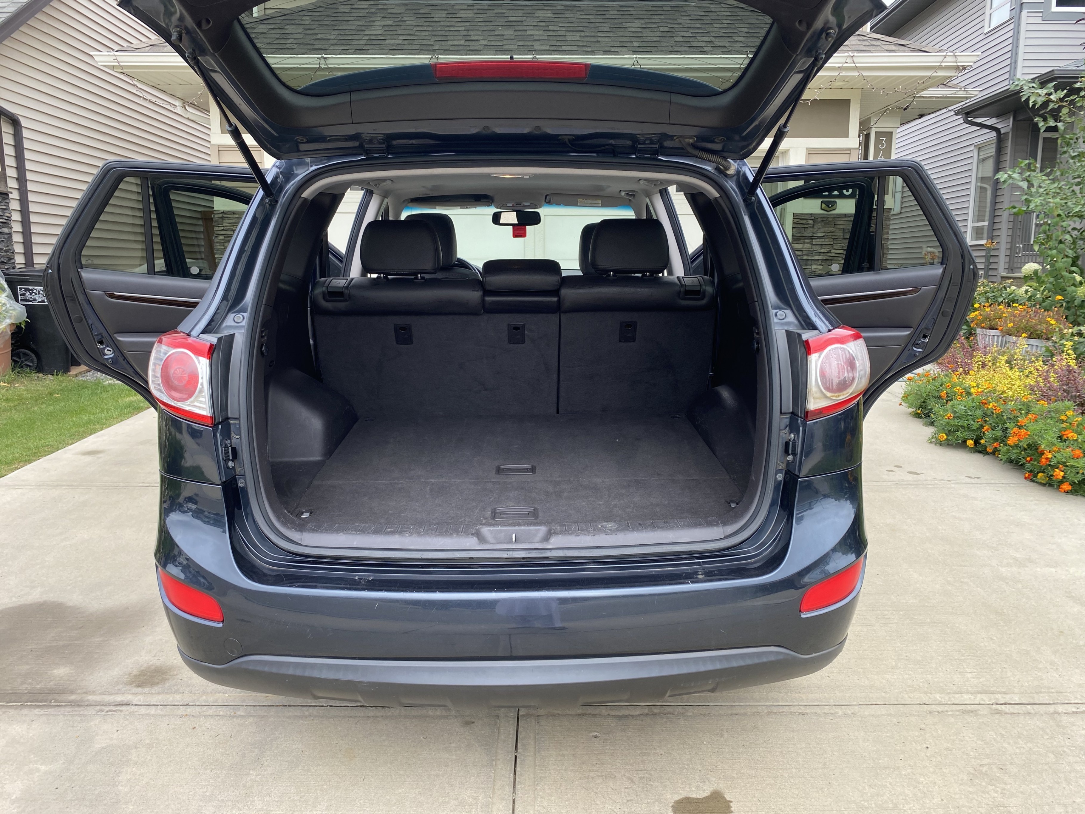 2010 Hyundai Santa Fe Sport – Active Status – AWD – 239K – $4950