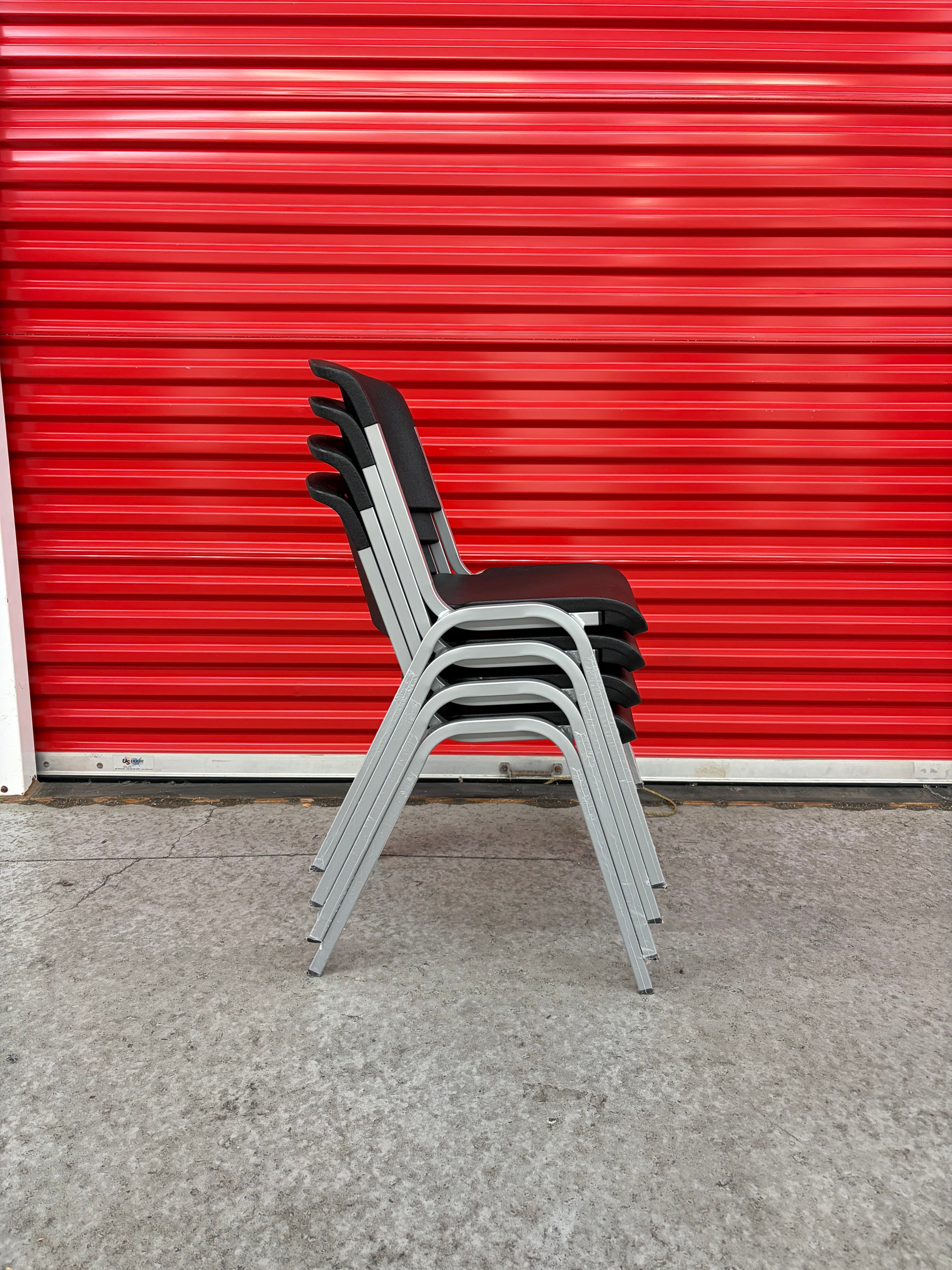 Brand New!!! Stack chairs. Set of 4 - photo 4