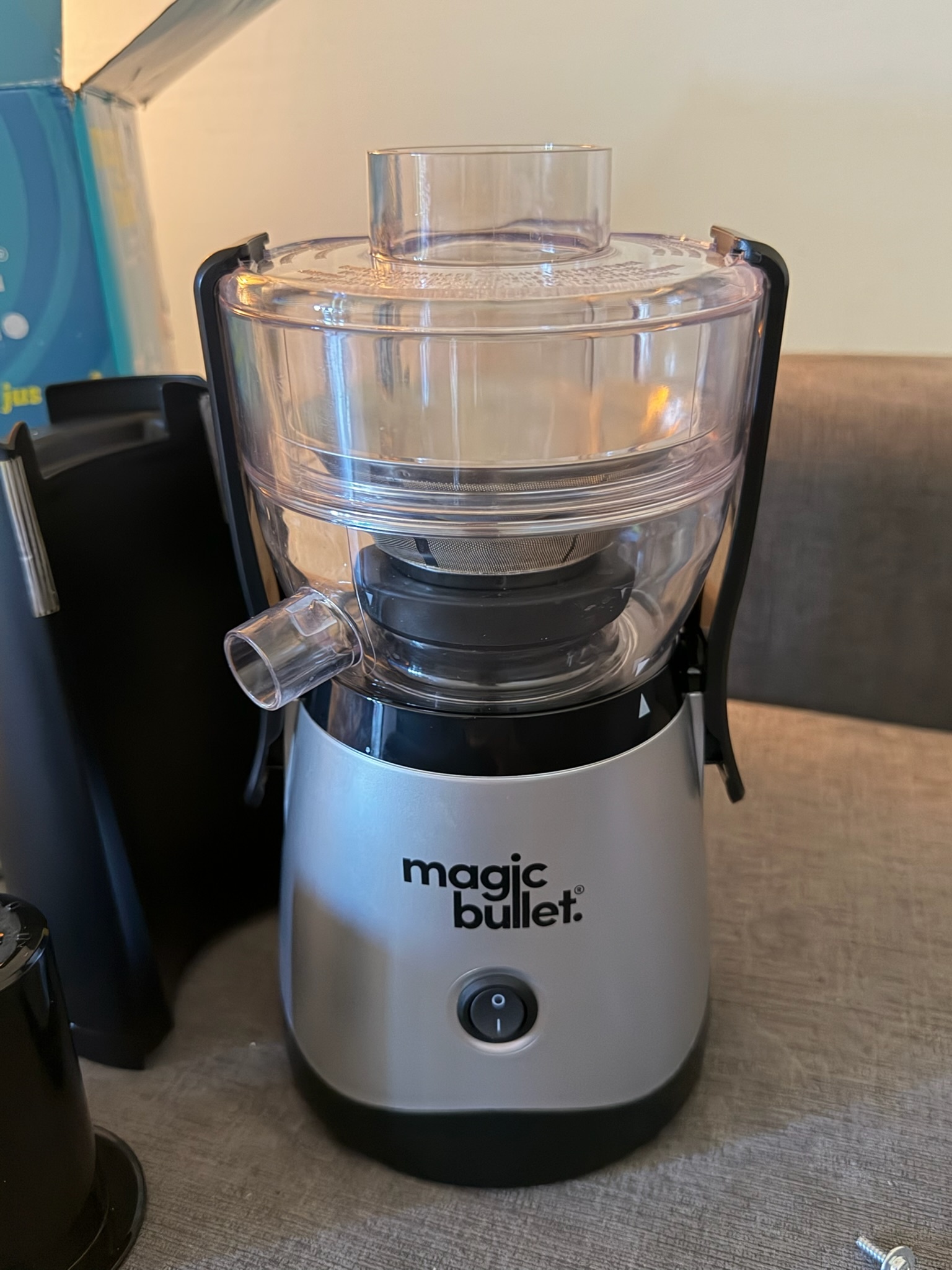Magic Bullet Mini Juicer Personal Blender Used - photo 3