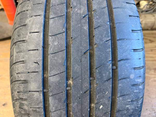1 X single 255/40/20 M+S Goodyear eagle F1 TO with 55% tread - photo 2