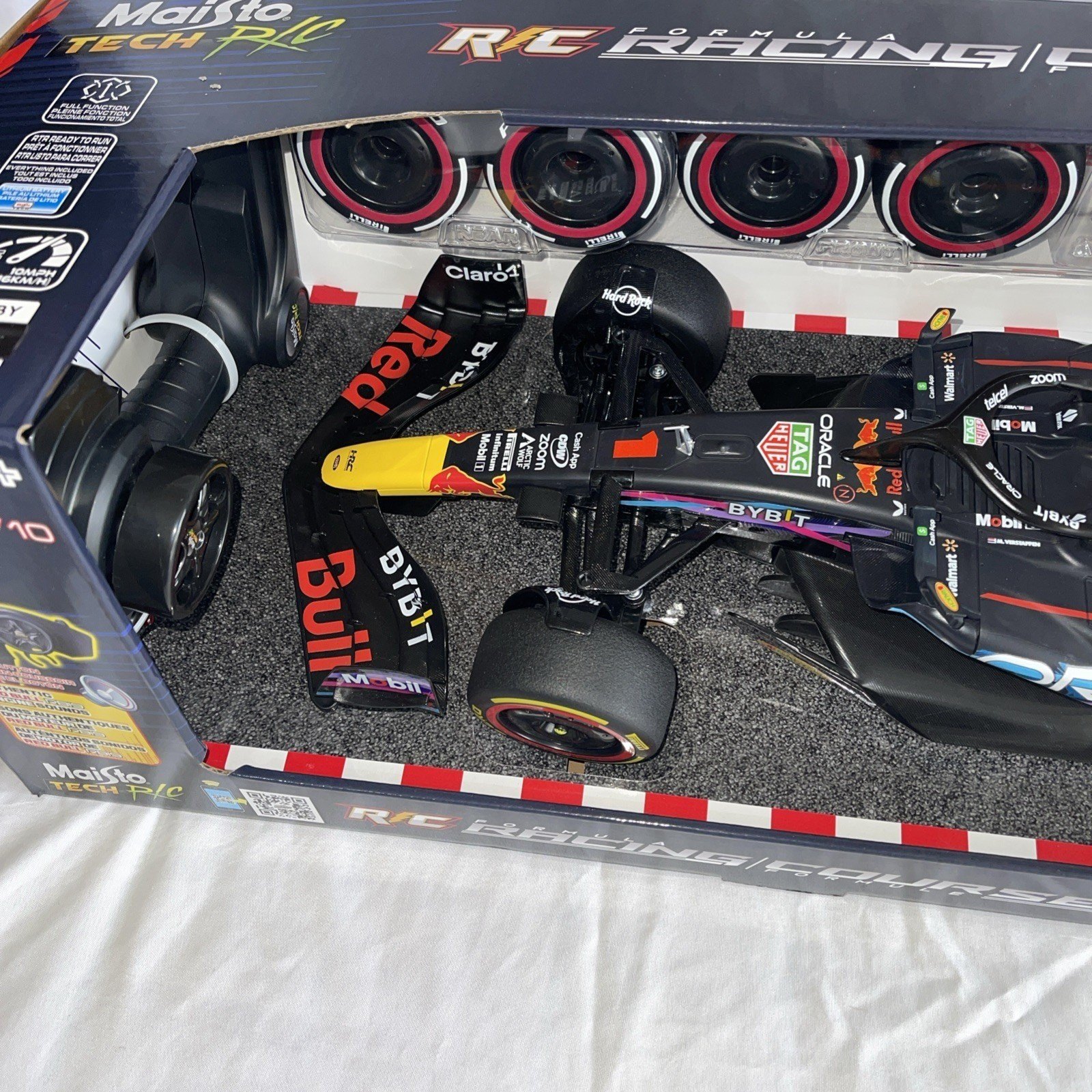 Maisto RC Red Bull Racing RB19 Max Verstappen #1 1:10 - photo 2