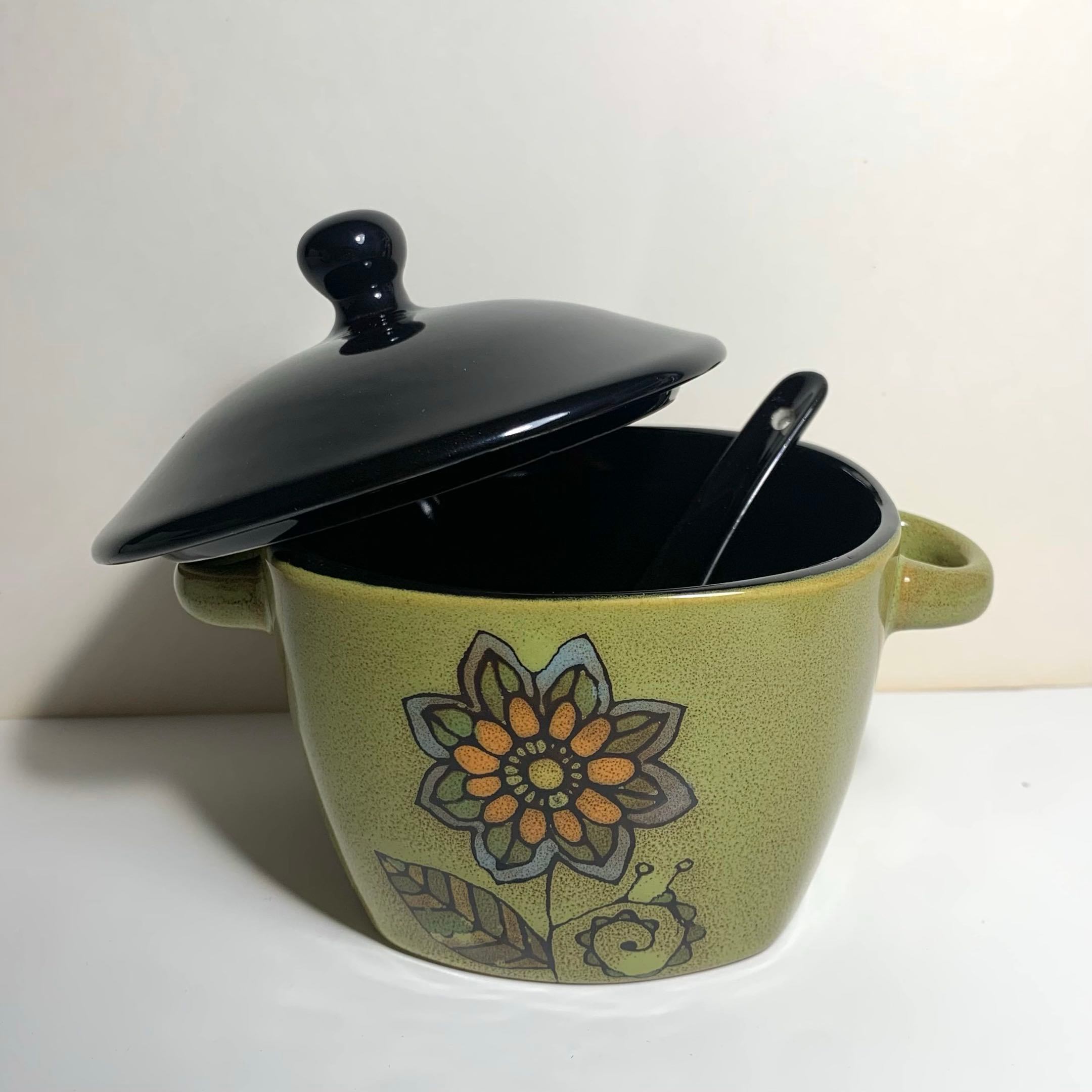 New Soup Bowl Set with Spoon & Lid - photo 2
