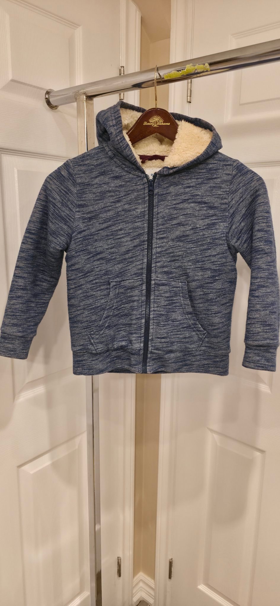 Kids Old Navy navy sherpa-lined hoodie size S (6-7)