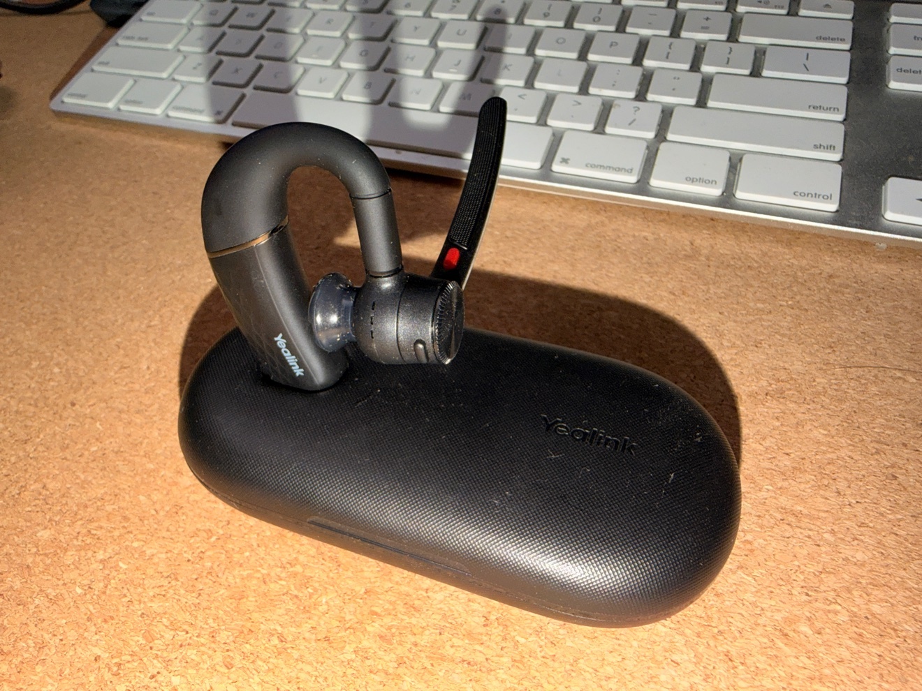 Yealink BH71 Pro Bluetooth Headset with Charging Case - photo 4