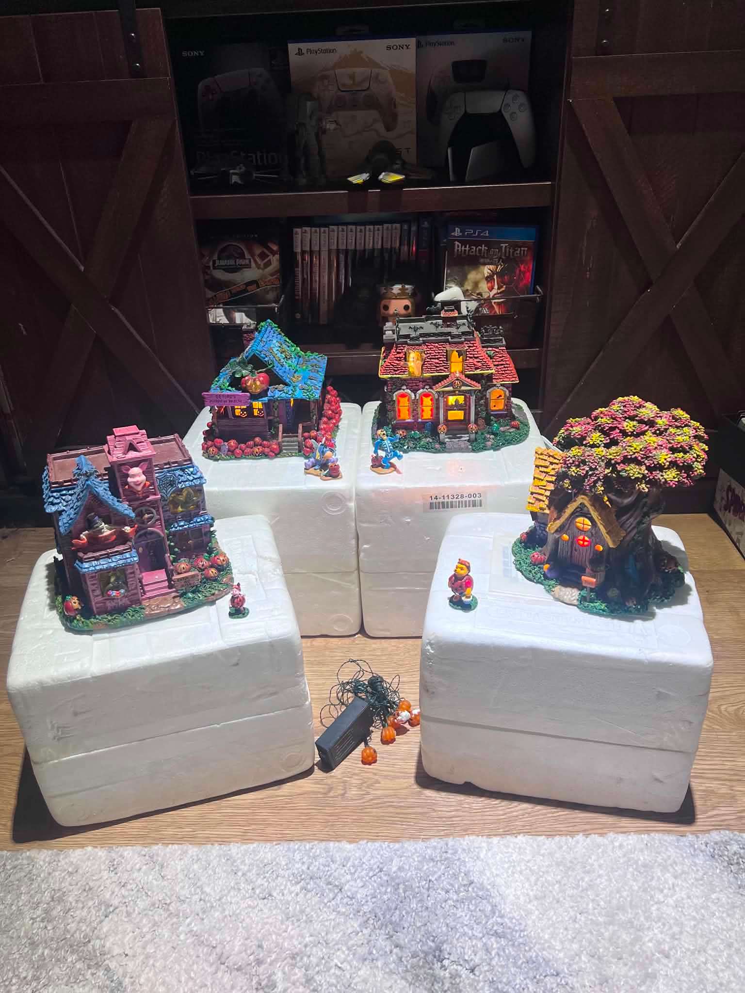 Poohs Haunted Acre Woods Winnie the Pooh Hawthorne Village Set