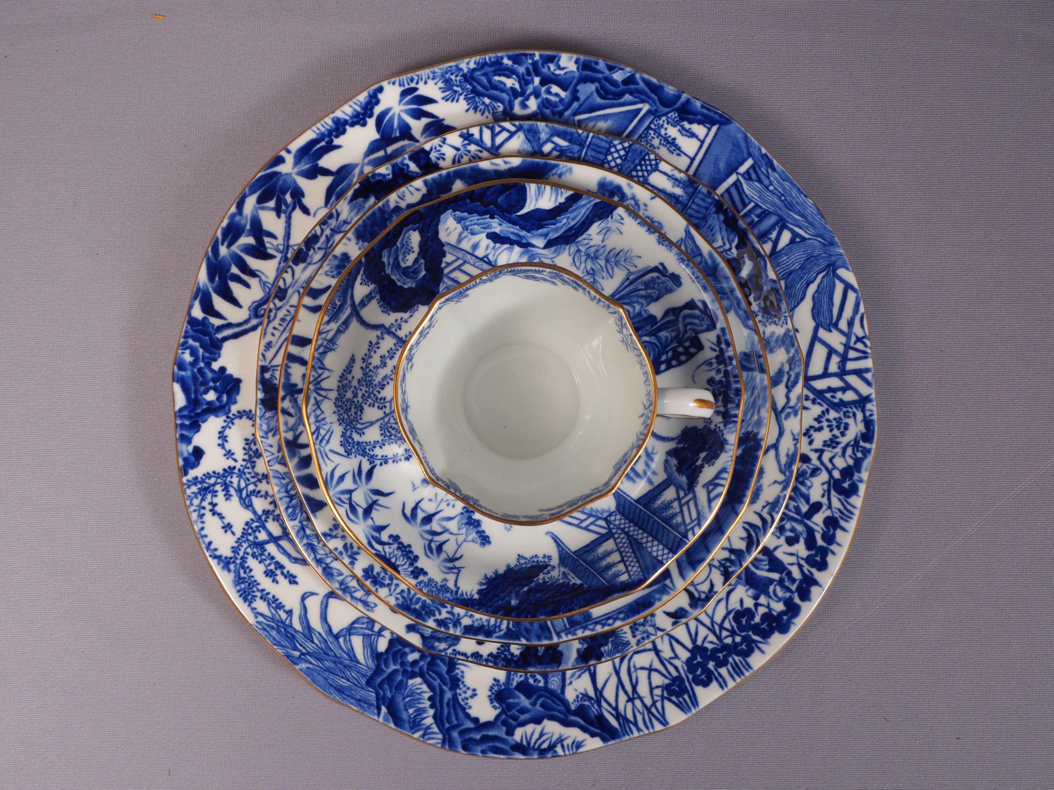 Royal Crown Derby Blue Mikado Tea cup Dinner Luncheon Set - photo 4