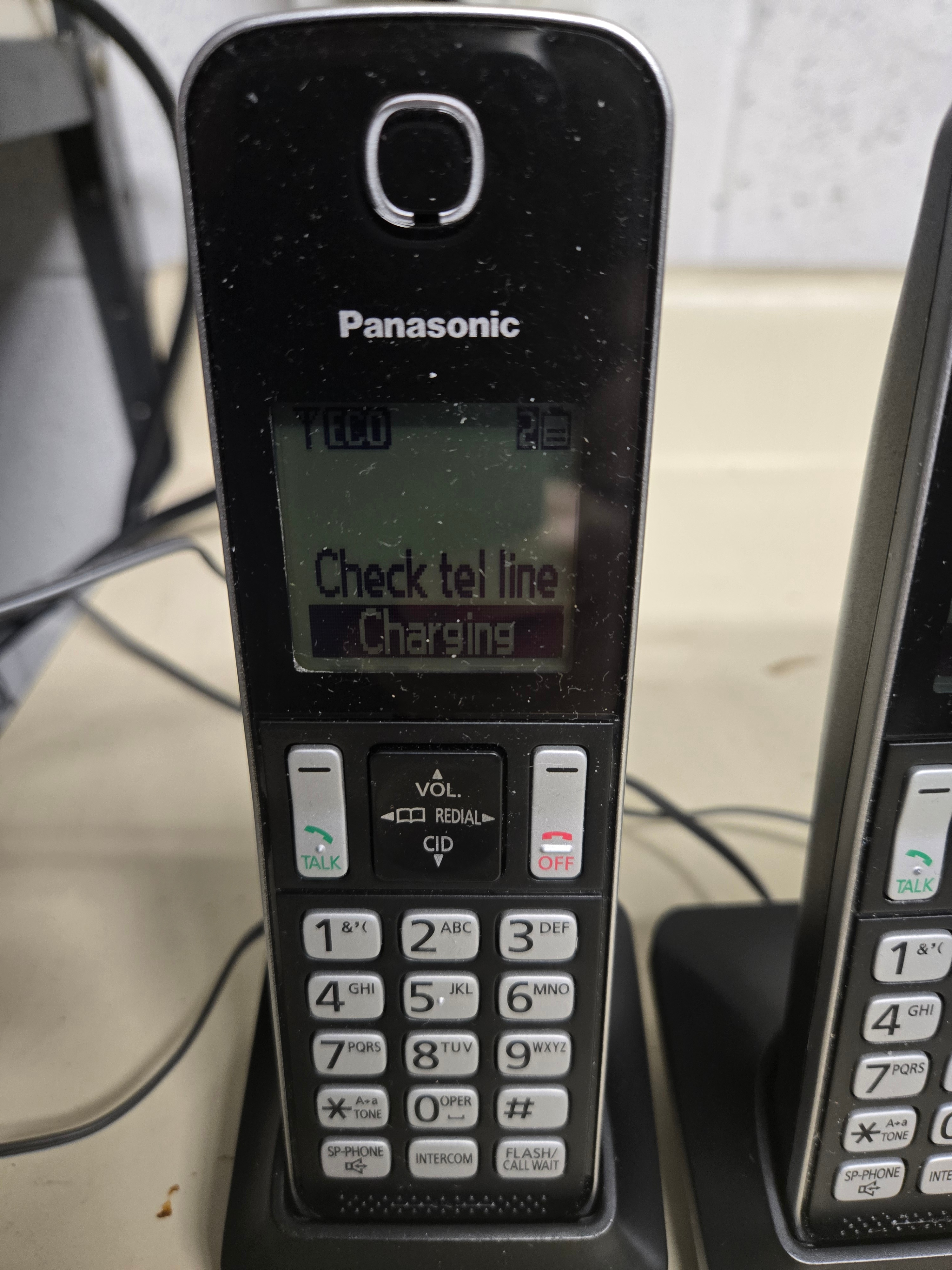 Panasonic Cordless Phone System KX-TGD390C - photo 5