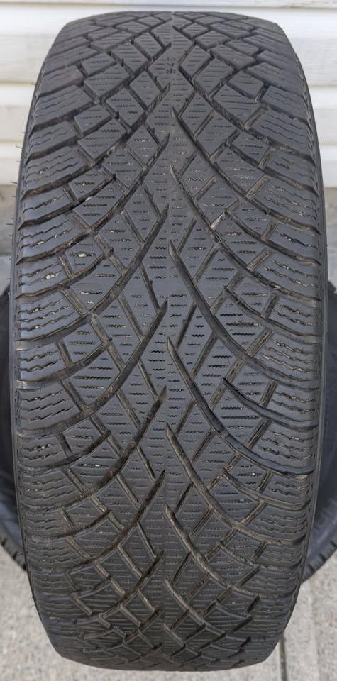 215 60 R17 M+S Nokian Tyres Hakkapeliitta R5 SUV snowflake rated