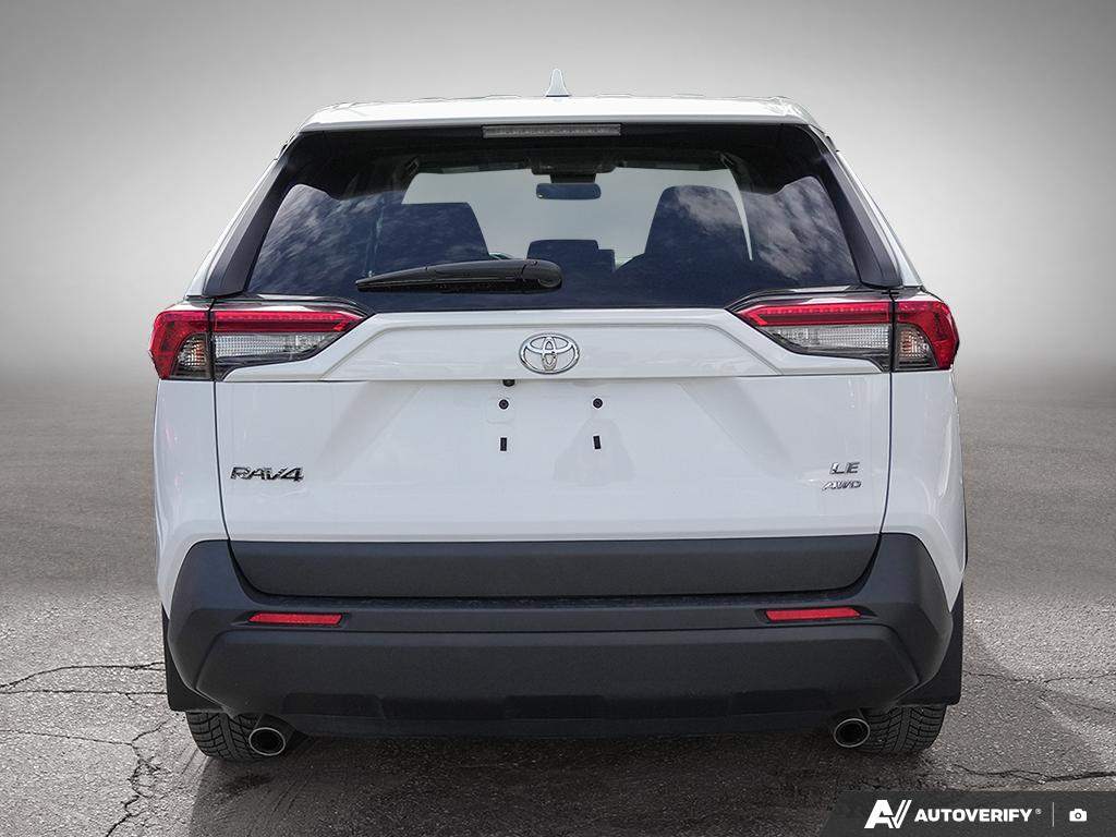 2024 Toyota RAV4 LE - photo 2