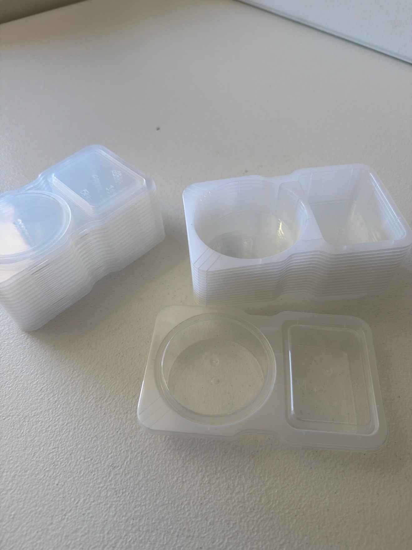 Double Compartment Condiment Containers with Lids (10 Available) - photo 2