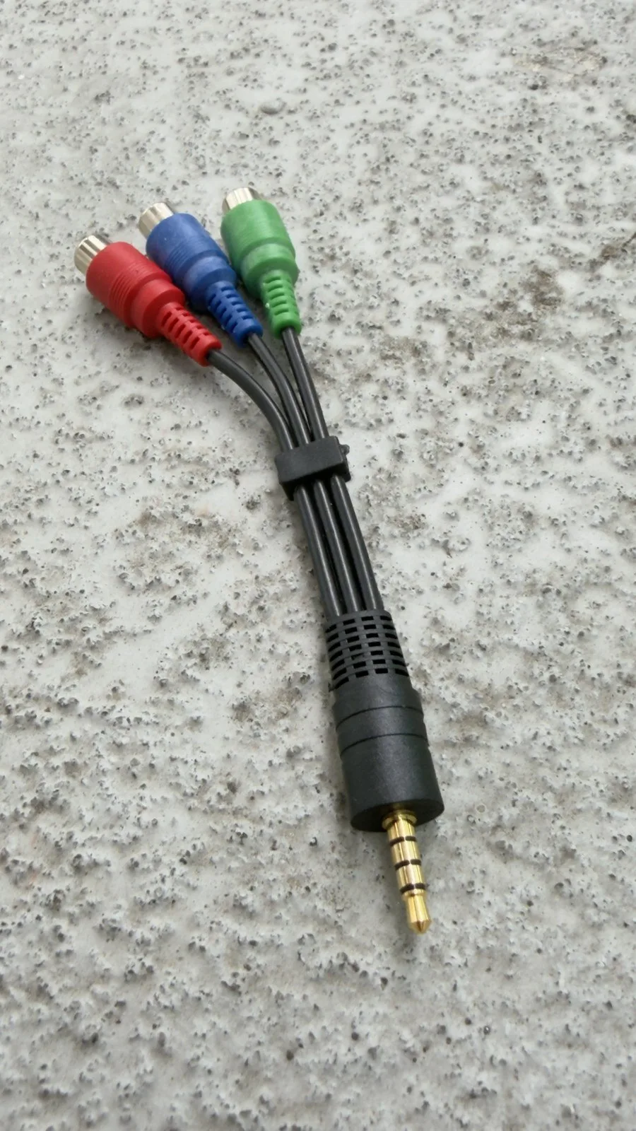 3.5mm to Component Video Adapter – Green/Blue/Red RCA Female - photo 4