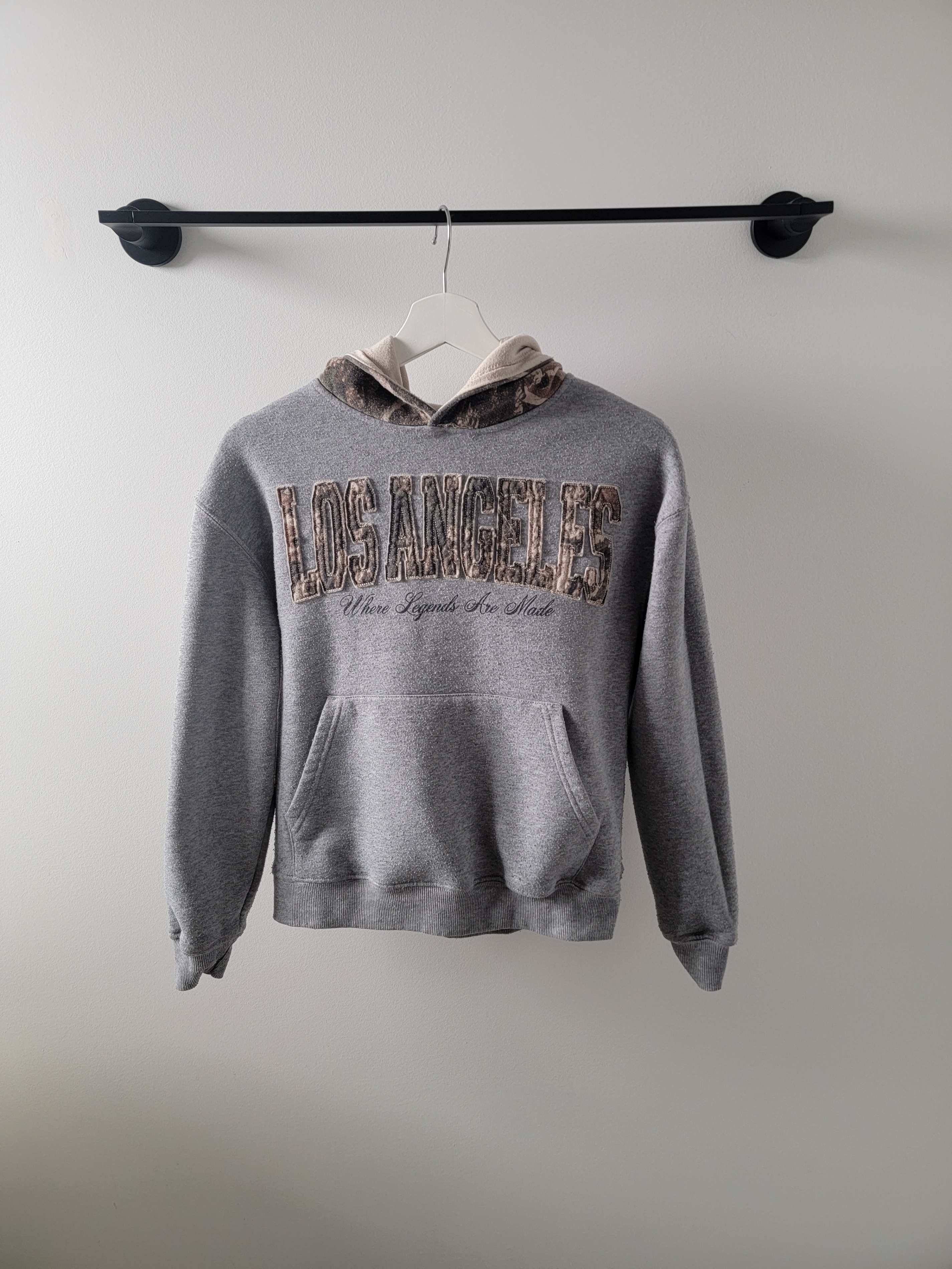 Kids age 10-12 sweater in excellent condition