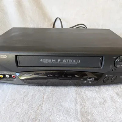 Durabrand DBV4403 VHS VCR 4 Head Hi-Fi Stereo Tested Working