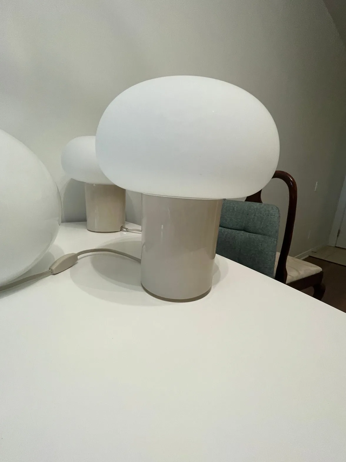 3 IKEA lamps + smart hub bundle - photo 2
