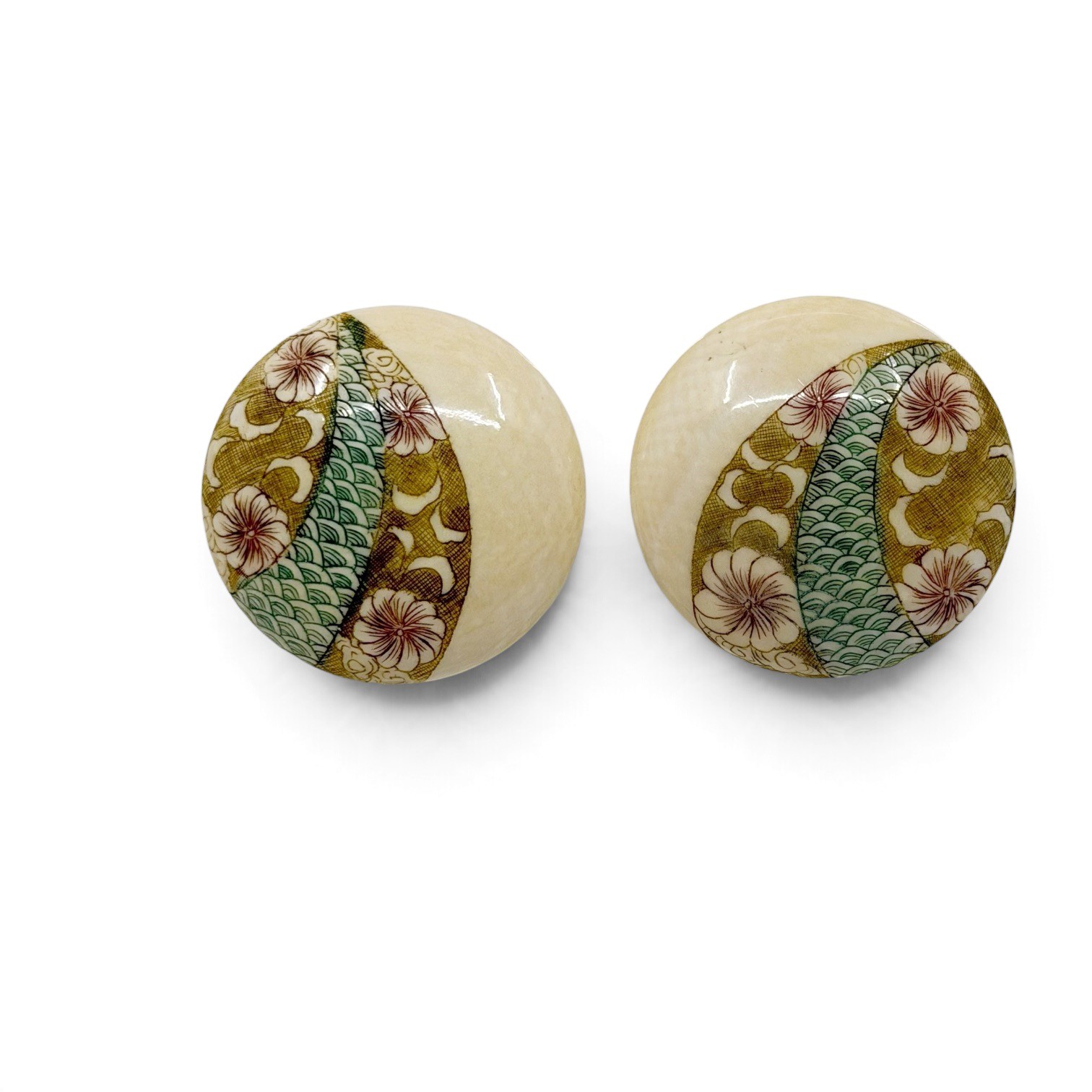 Vintage Japanese hand painted bone earrings - GM1108