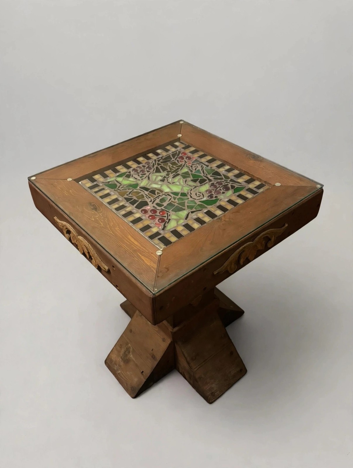 Solid Cedar Pedestal Table Grape Vine Mosaic Inlay - photo 3