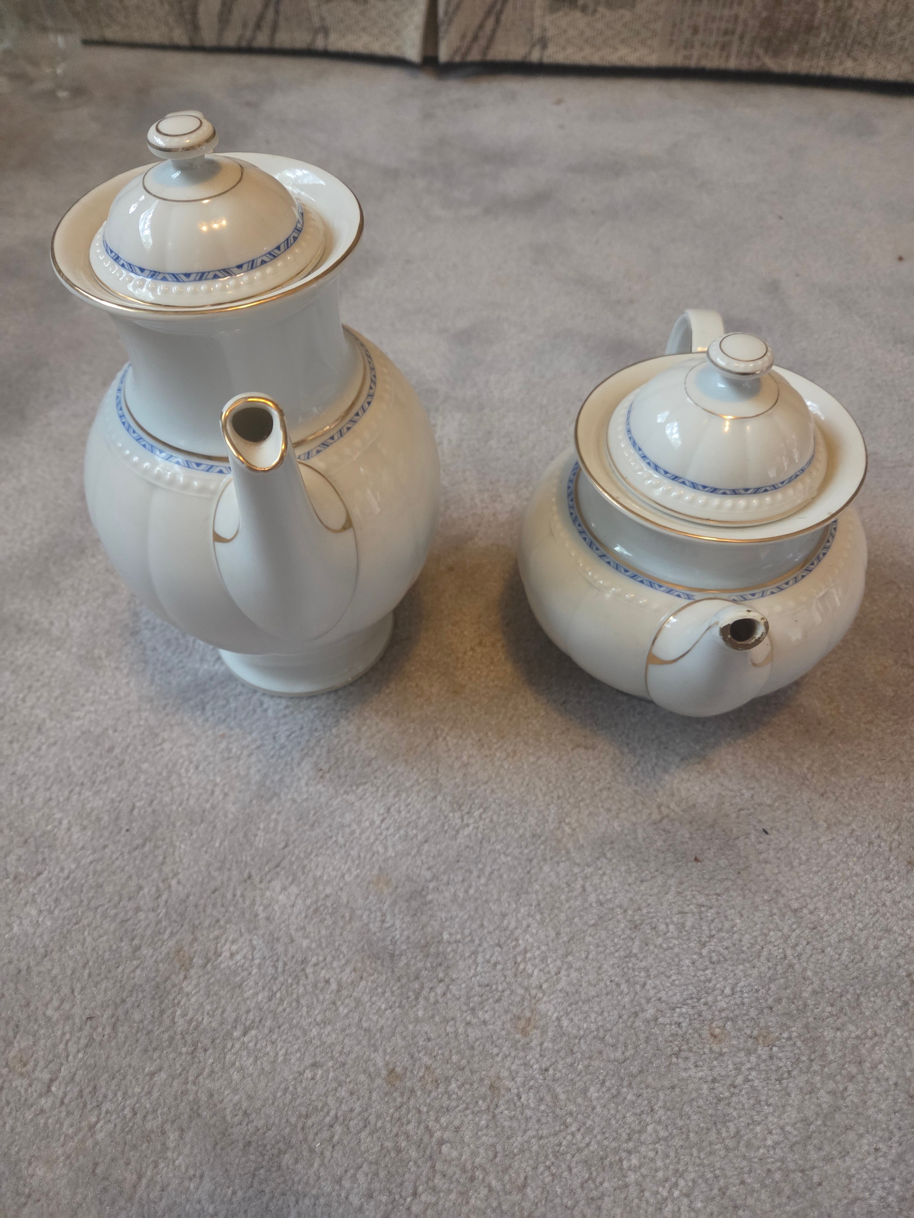 Vintage K&A Krautheim Selb Bavaria Porcelain Coffee Pot & Teapot - photo 3