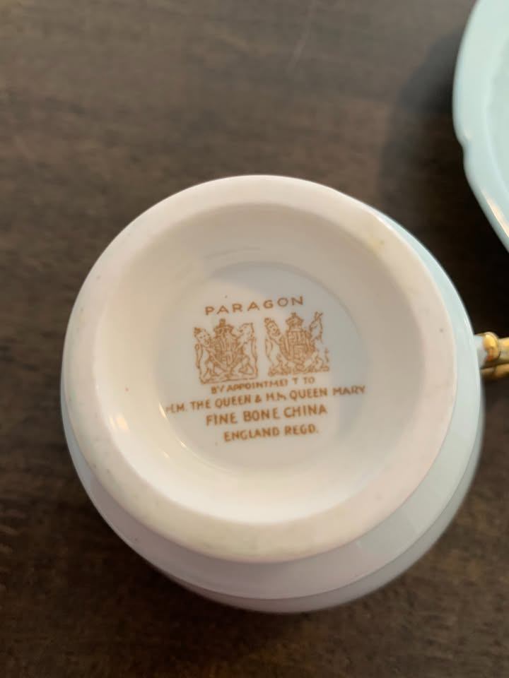 Paragon Fine Bone China Teacup and Saucer - photo 2