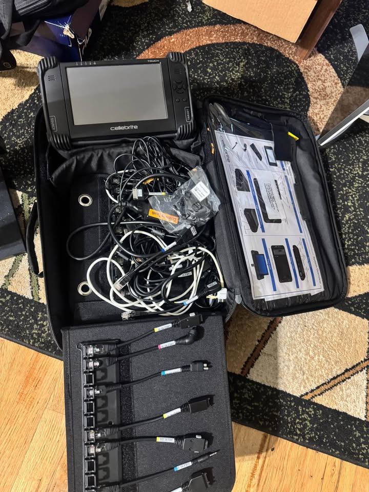 Cellebrite Touch Mobile Forensic Kit - photo 3