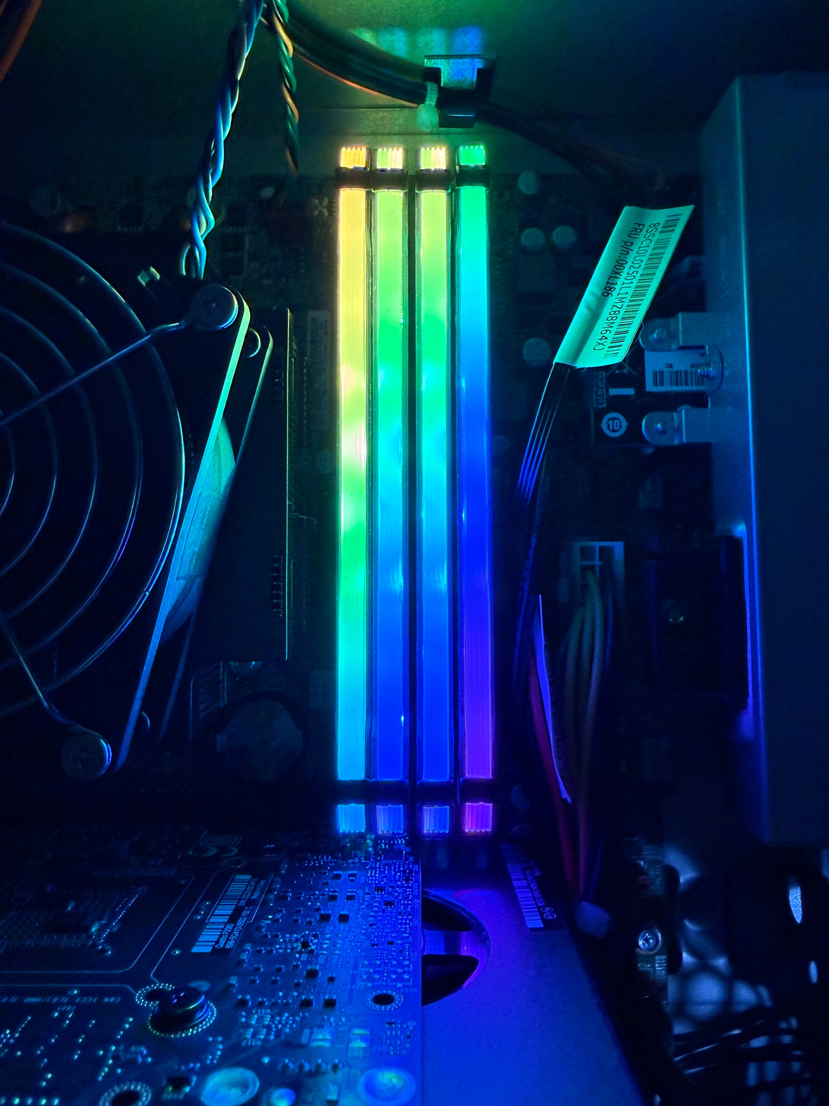 USED - Corsair Vengeance RGB Pro DDR4 32GB RAM Kit - photo 4