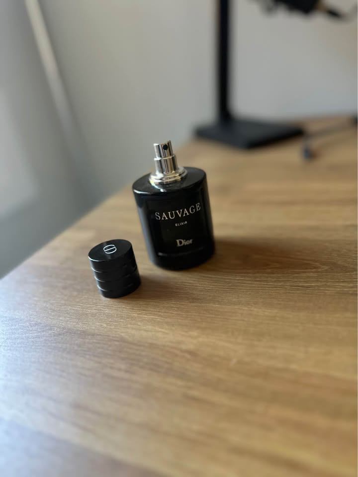 Dior Sauvage Elixir 60ml – Authentic – 95% Full - photo 3