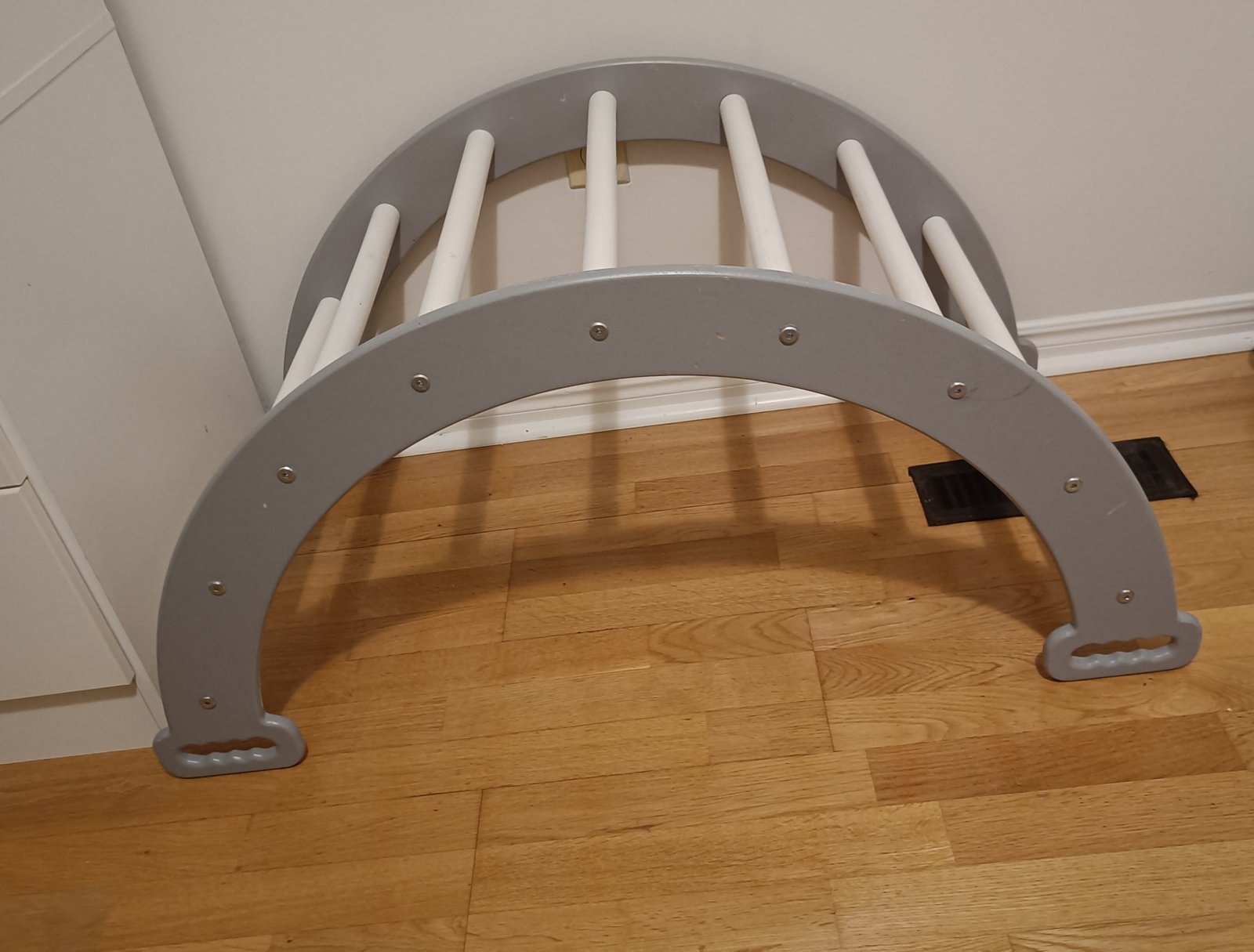 Wooden Kids Climbing Arch (Pikler Rocker)