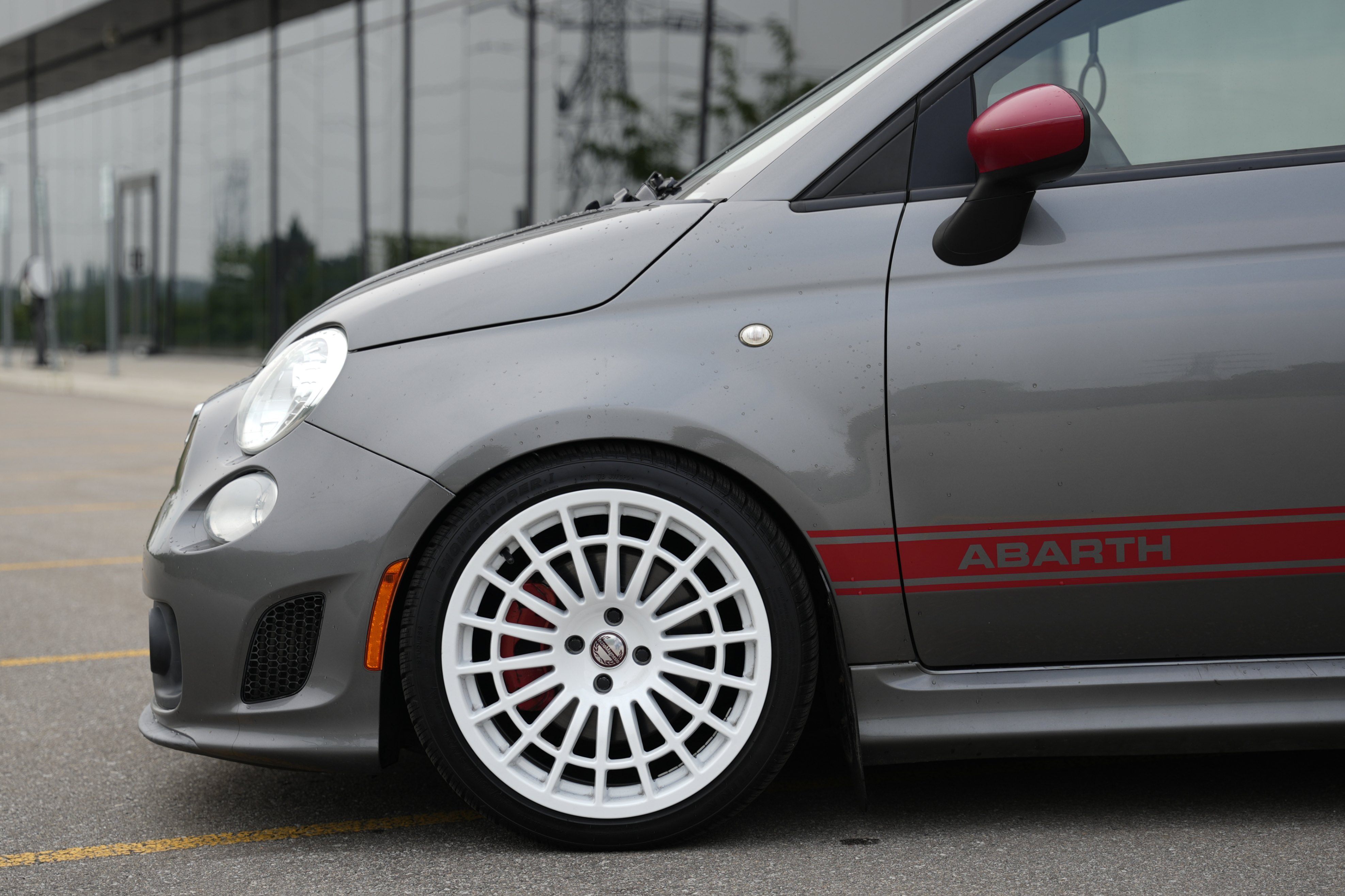 NEW 17”FIAT 500- TECNOMAGNESIO reps(4x98)+205/40/R17 Kapsen