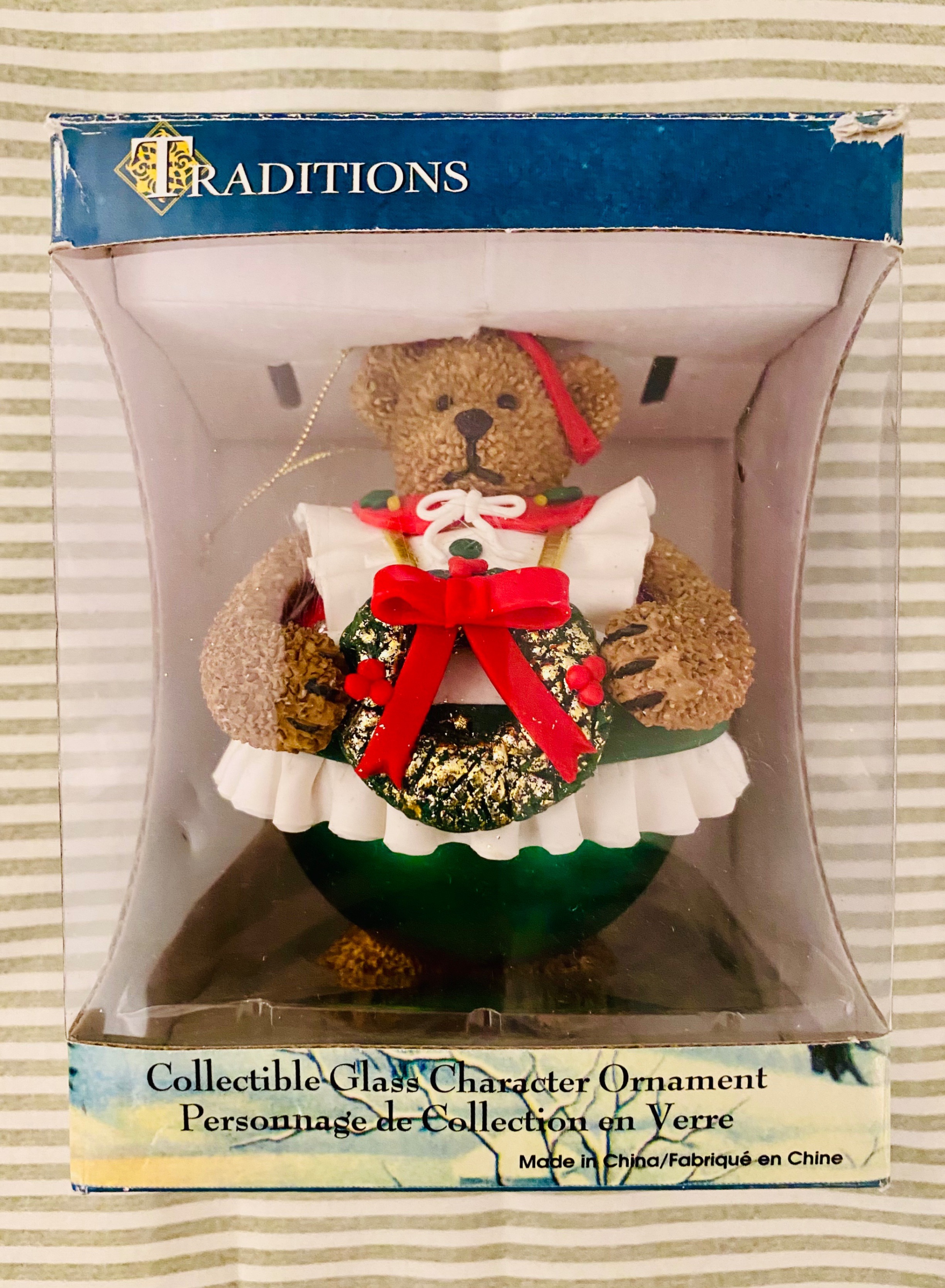 Traditions Christmas Ornament - Bear holding wreath