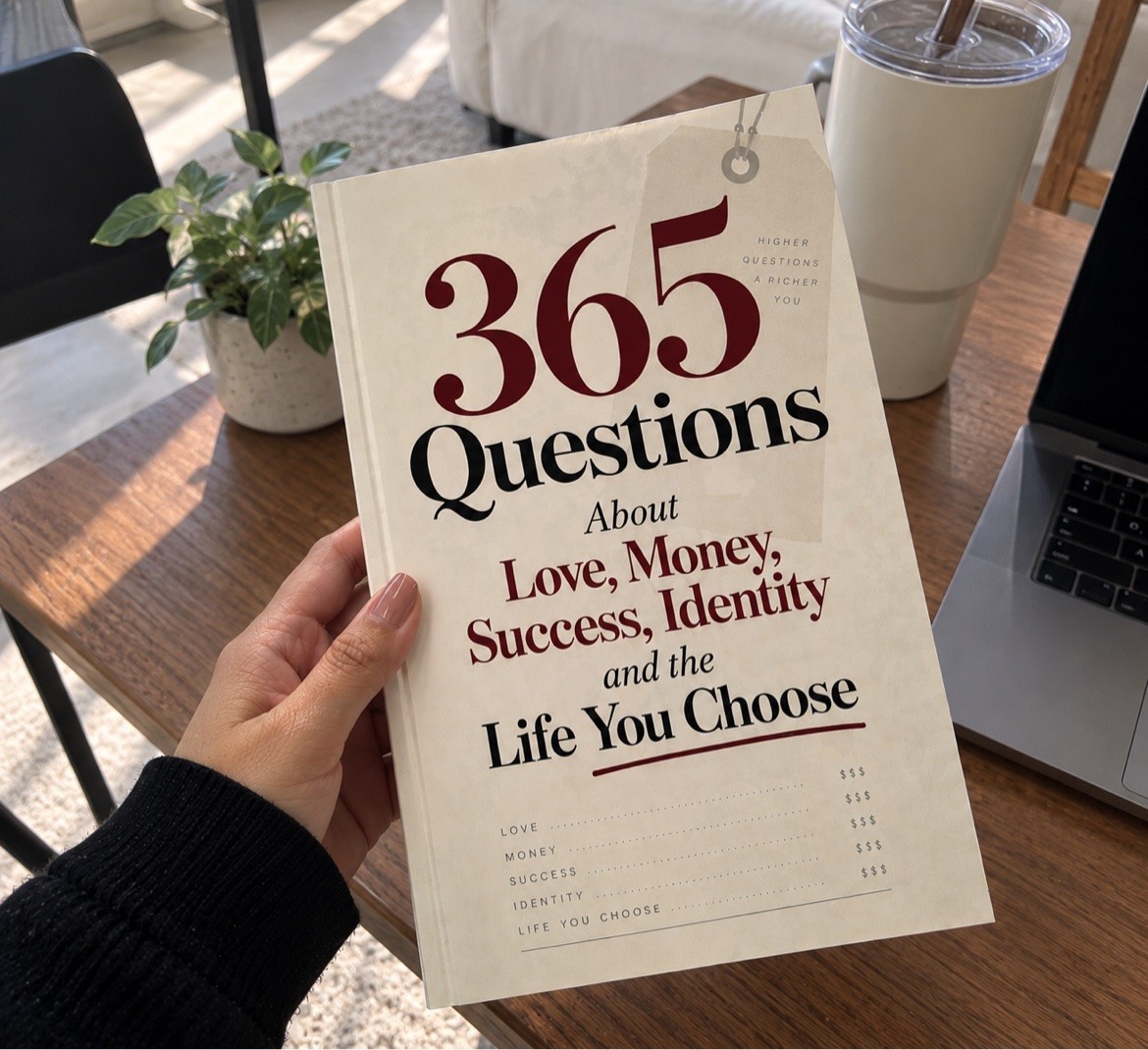 365 Questions About Love, Money, Success, Identity - NEW