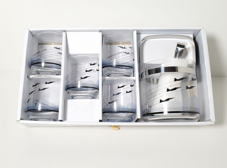 Vintage 1970s "Stratosphere Fighter" 7-Piece Barware Set - photo 2