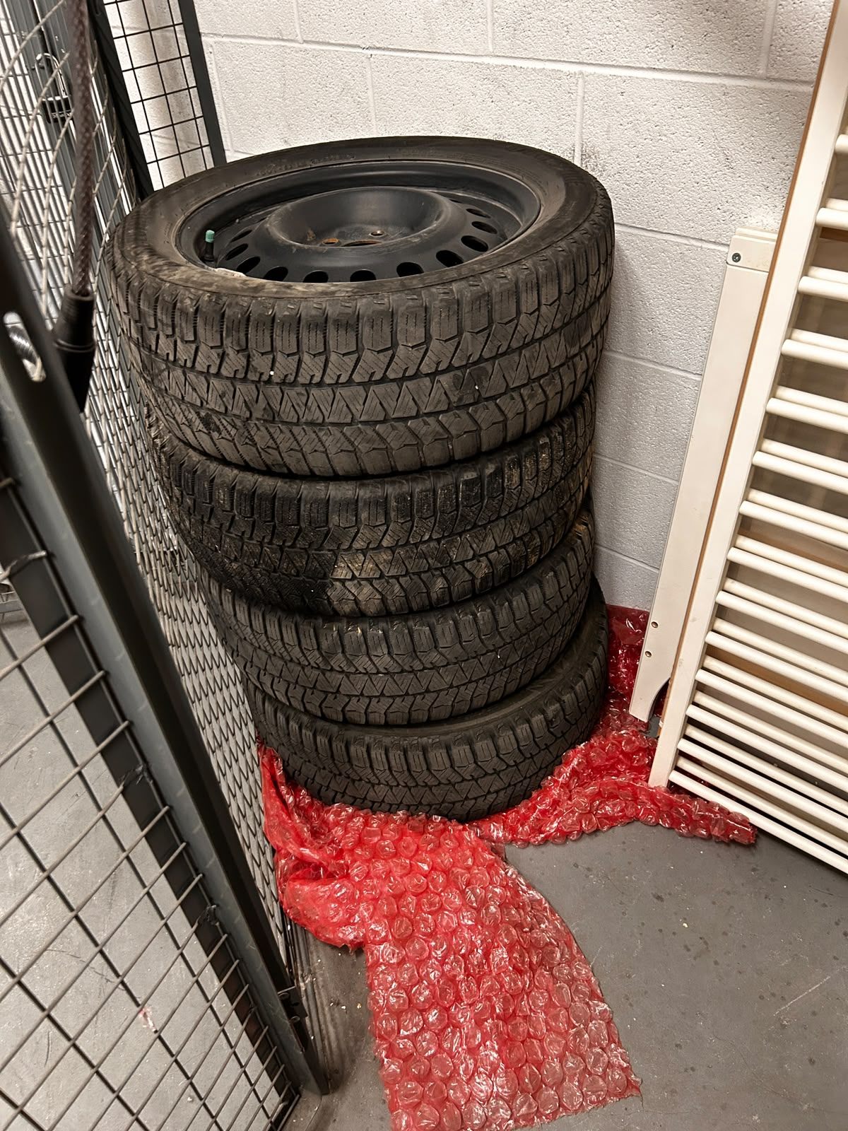 Set of 4 Bridgestone Blizzak WS90 Winter Tires
