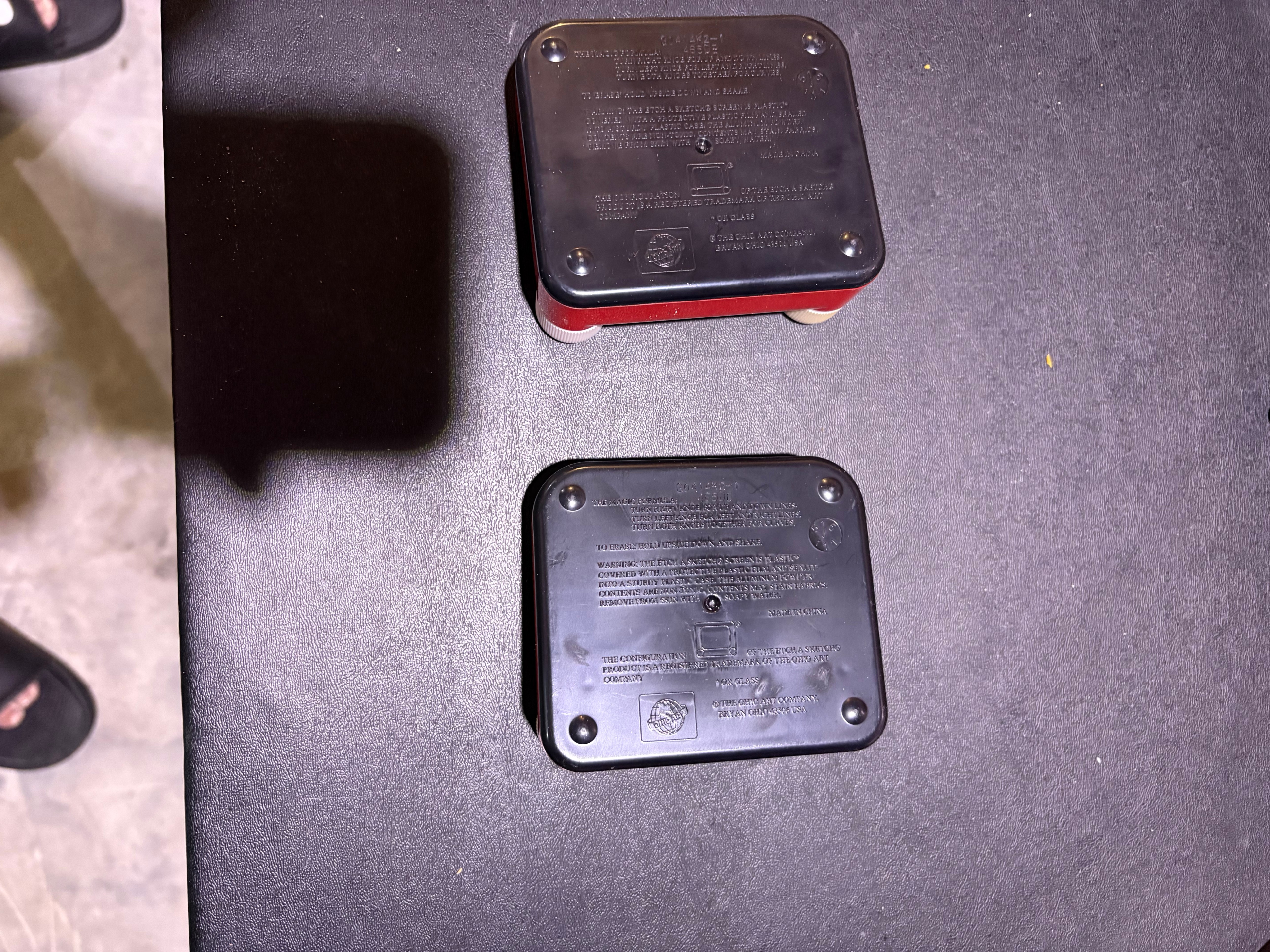 3 Mini Etch A Sketch Drawing Toys - photo 2