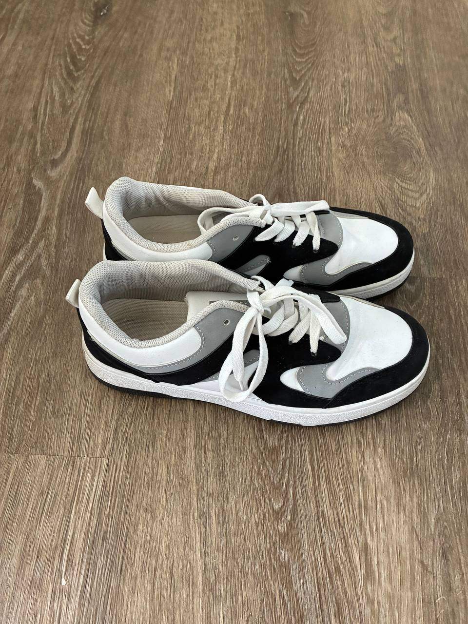 Black White Grey Casual Sneakers - photo 2