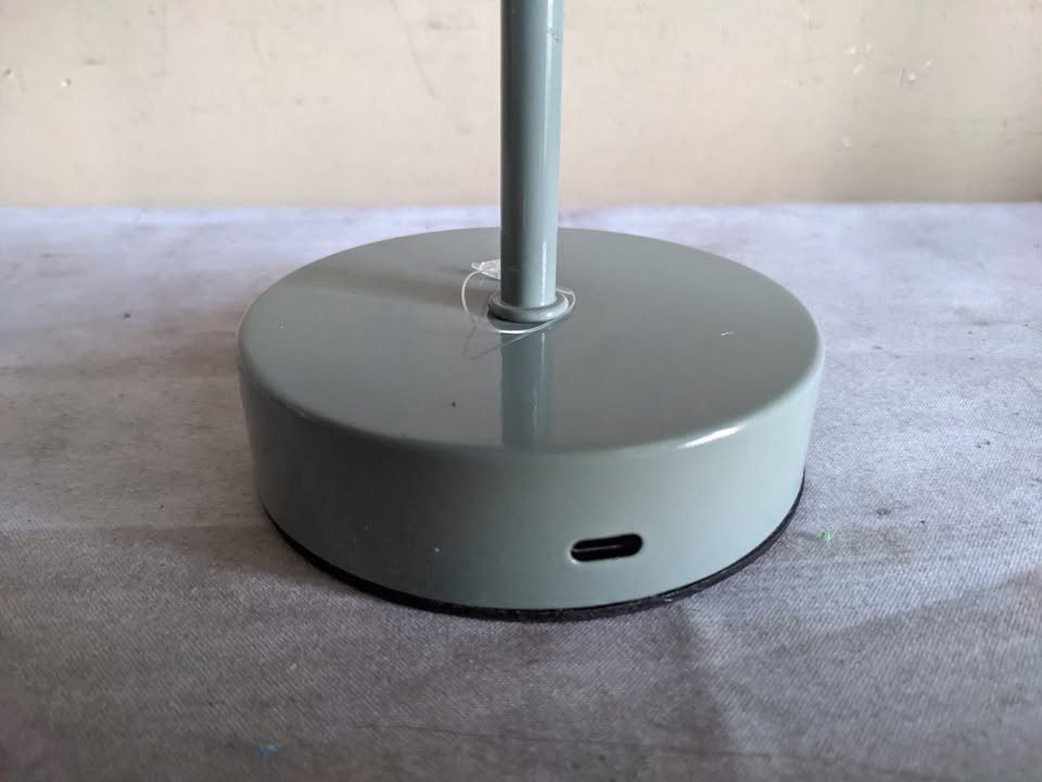 Portable lamp, LED Metal Touch Rechargeable Lamp - photo 3