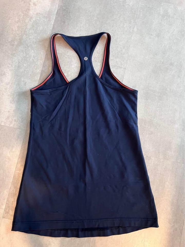 Lululemon size 10 - photo 2