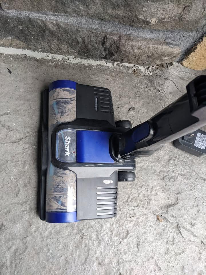 Cordless vacuum, SHARK Pet Pro Cordless Stick Vacuum - photo 4