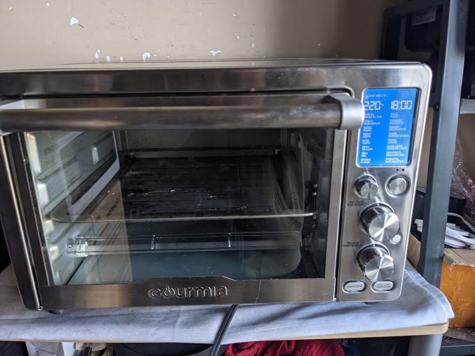 Gourmia GTF7970 MX 6-Slice Digital Air Fryer Oven