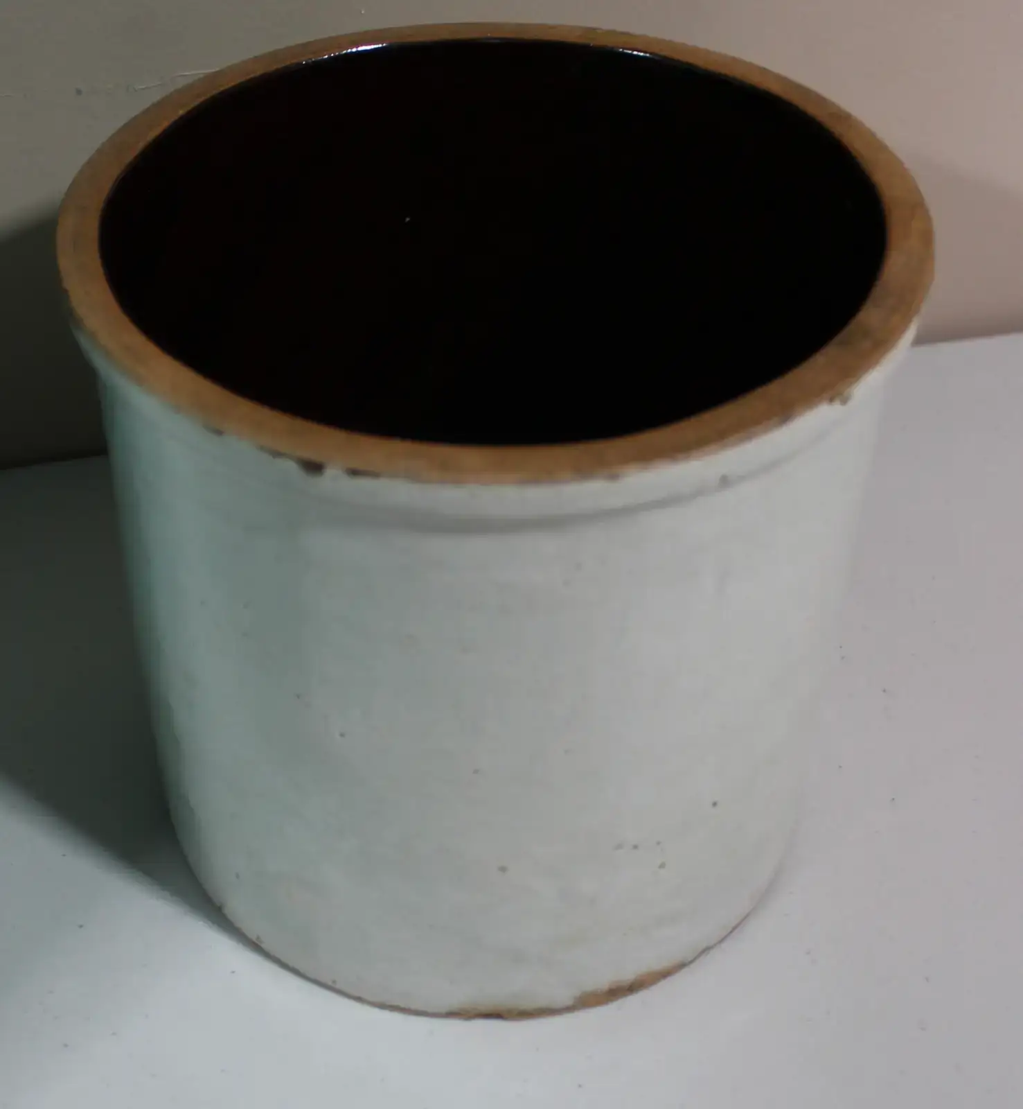 Vintage Robinson Ransbottom Two-Tone Stoneware Crock 1 Gallon - photo 4