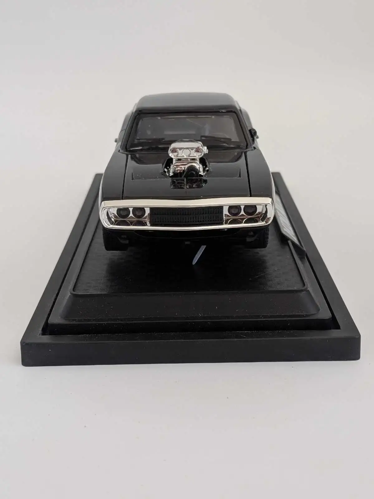 Mini Auto 1970 Dodge Charger Diecast Model - photo 2