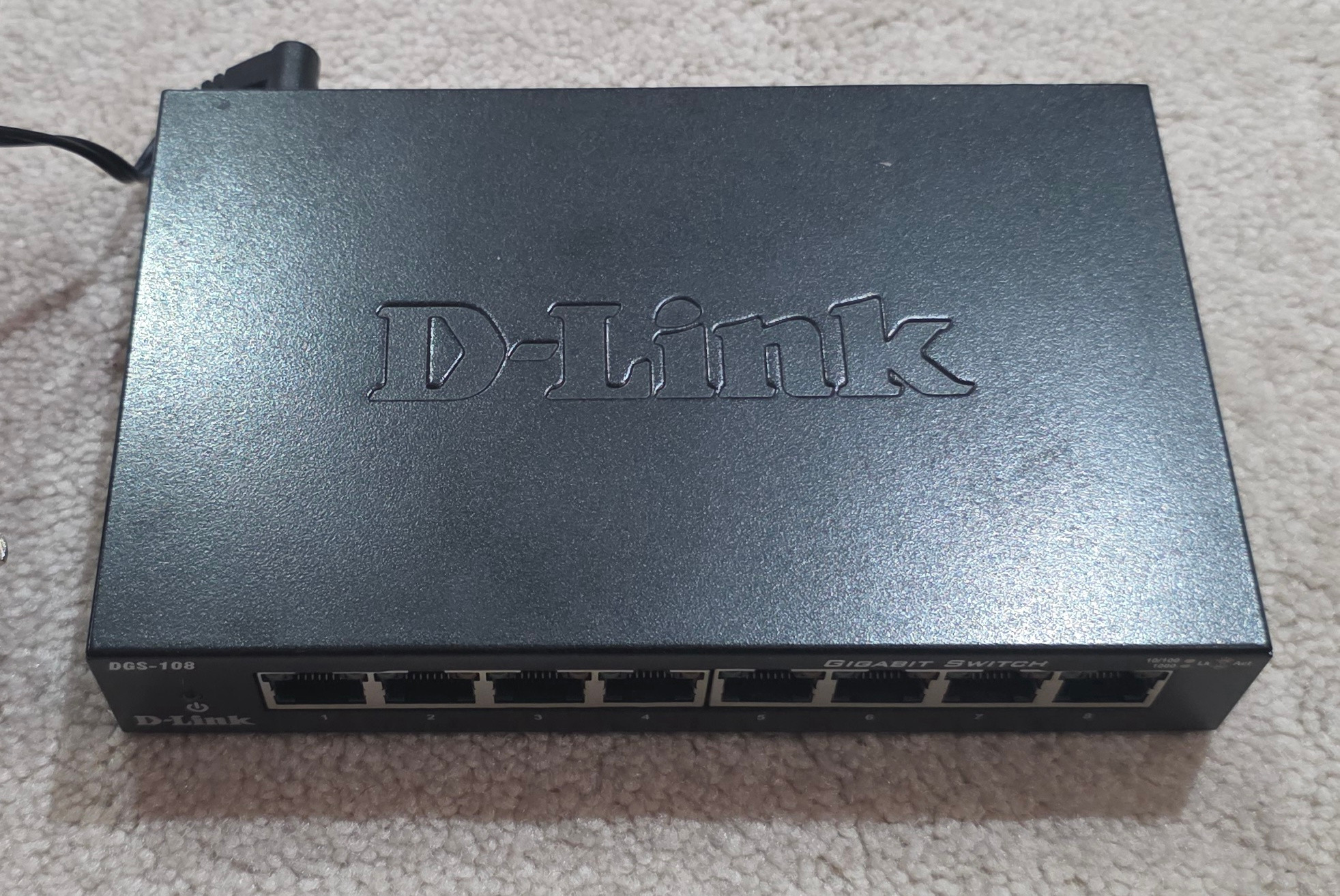 D-Link DGS-108 8-Port Gigabit Desktop Switch